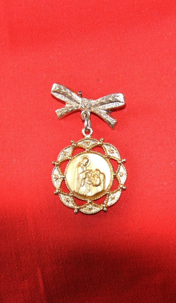 médaille religieuse broche de communion (x2014), Collections, Religion, Comme neuf, Christianisme | Catholique, Bijoux, Enlèvement ou Envoi