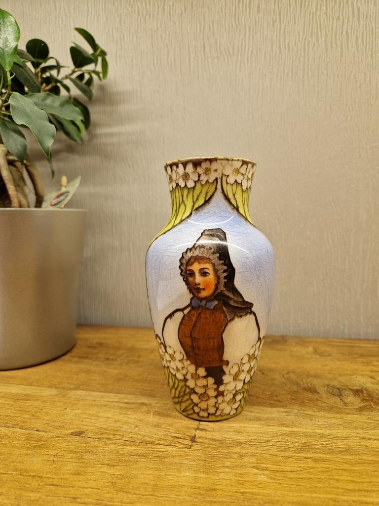 Antiek genummerd vaasje Villeroy & Boch Mettlach, Antiek en Kunst, Ophalen of Verzenden
