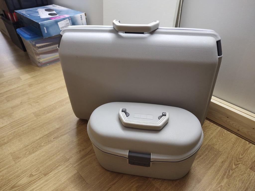 Valise et beauty case Samsonite, Gris, Avec miroir(s), Enlèvement, Utilisé