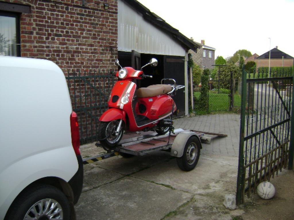 Huur:aanhanger voor brommer,scooter, moto,fatbike, 15€/dag,, Auto diversen, Aanhangers en Bagagewagens, Ophalen, Gebruikt