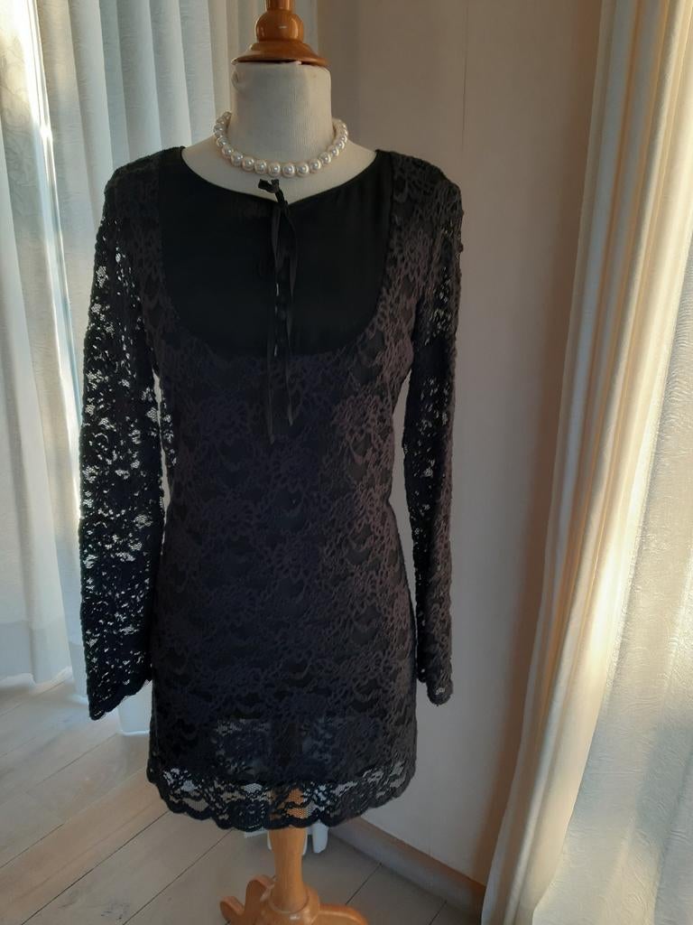 Zwarte jurk in stretch kant v/h merk Twinset, Twinset, Zwart, Ophalen of Verzenden, Zo goed als nieuw