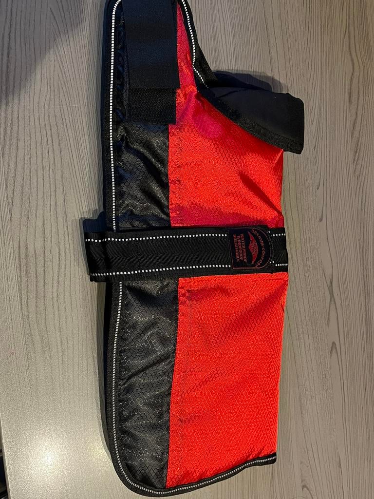 Hondenjasje nieuw maat 16, Ophalen, Zo goed als nieuw
