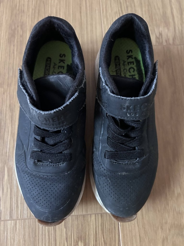 Sneakers zwart Skechers klittenband maat 31, Kinderen en Baby's, Ophalen, Gebruikt, Sportschoenen, Skechers