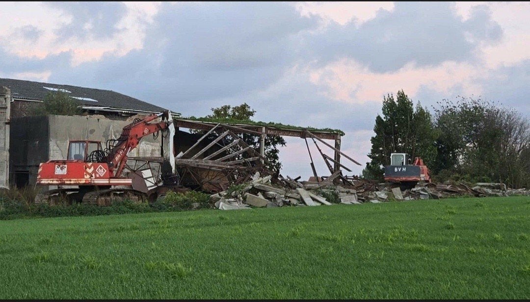 Travaux de démolition/Terrassement, Enlèvement