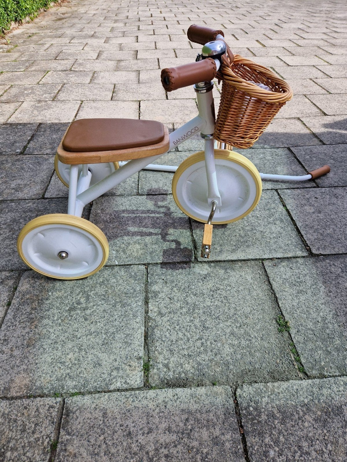Banwood driewieler loopfiets prima staat, Fietsen en Brommers, Ophalen, Zo goed als nieuw, Duwstang