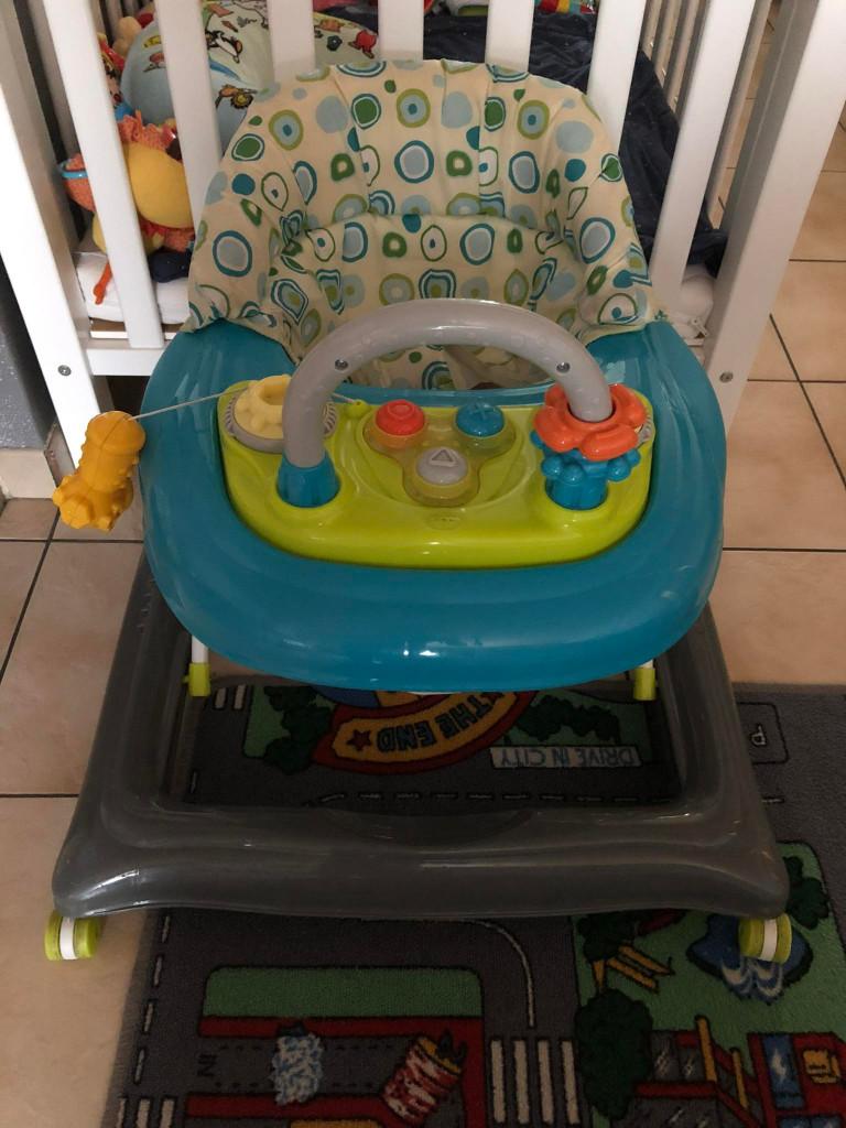 loopstoel, babywalker met activity, Ophalen, Zo goed als nieuw, Overige typen, Met wieltjes