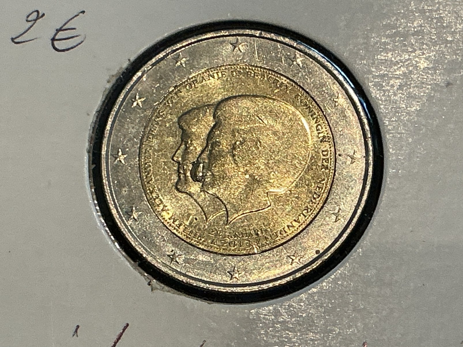 Pays-Bas : 2 euros 2013 avec la tête au nez, Timbres & Monnaies, Monnaies | Europe | Monnaies euro, Enlèvement ou Envoi, 2 euros