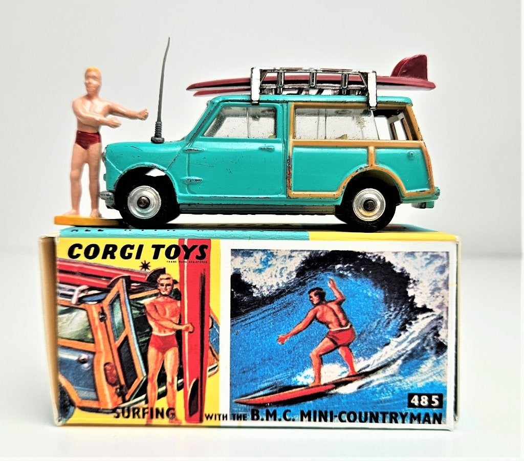 Corgi Surfing BMC Mini Countryman, Hobby & Loisirs créatifs, Voitures miniatures | 1:43, Enlèvement ou Envoi, Utilisé, Voiture