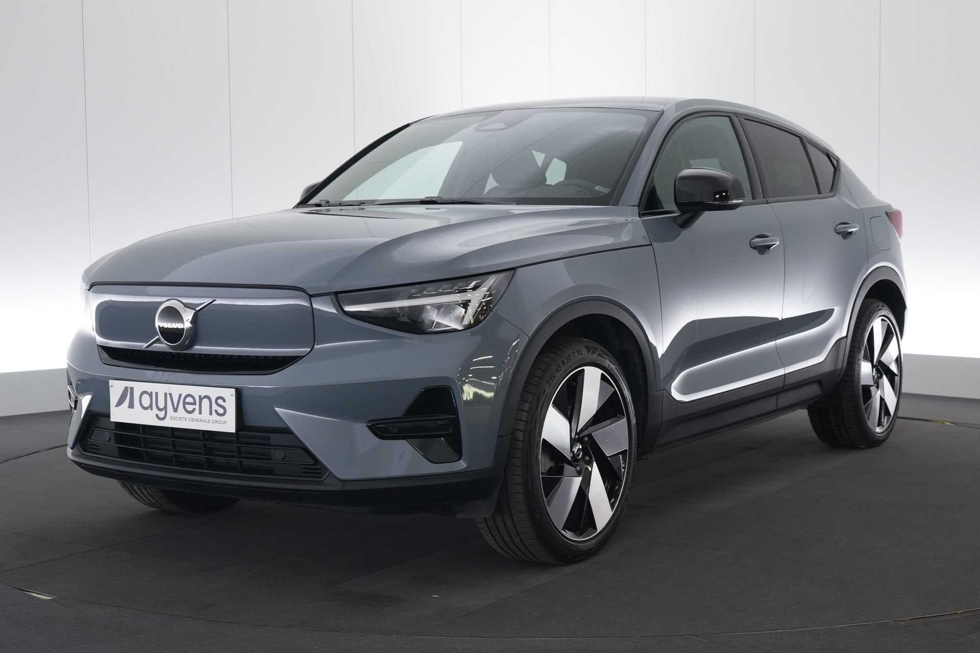 (2CME579) VOLVO C40, Autos, Argent ou Gris, Achat, Entreprise, Carnet d'entretien