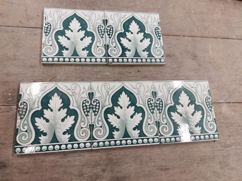 43 antieke randtegels met donkergroene afbeelding 15x15cm, Antiek en Kunst, Ophalen