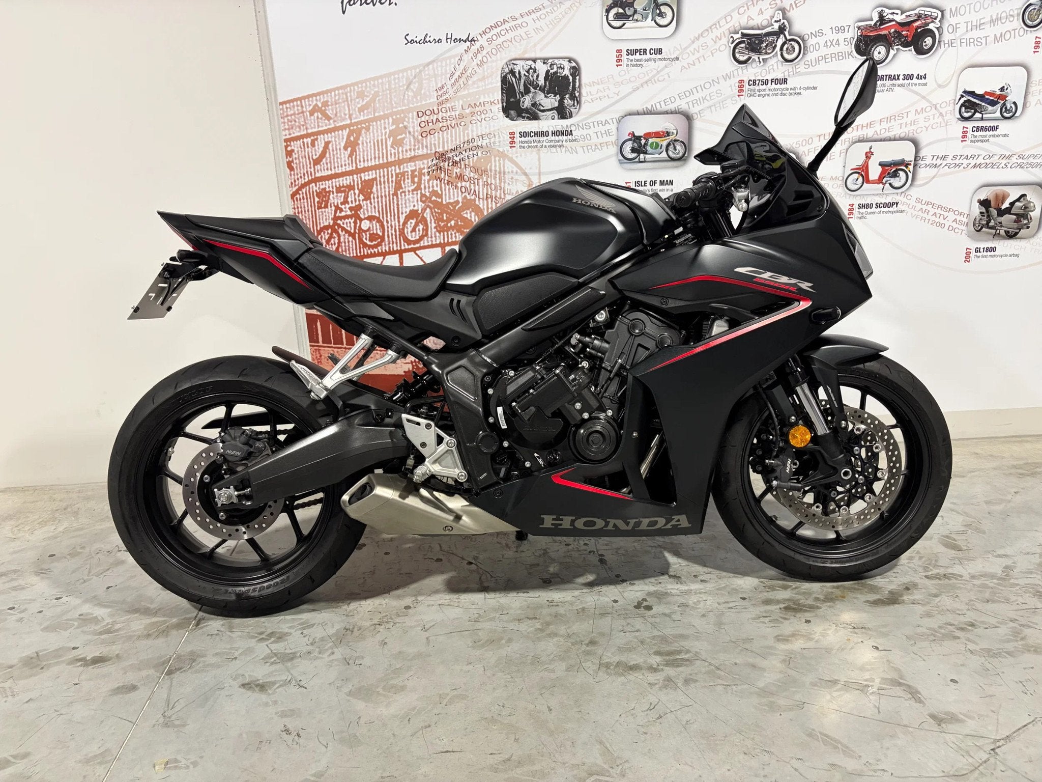 Honda CBR650R e-clutch in nieuwstaat, Motos, Entreprise, Plus de 35 kW, Super Sport, 650 cm³