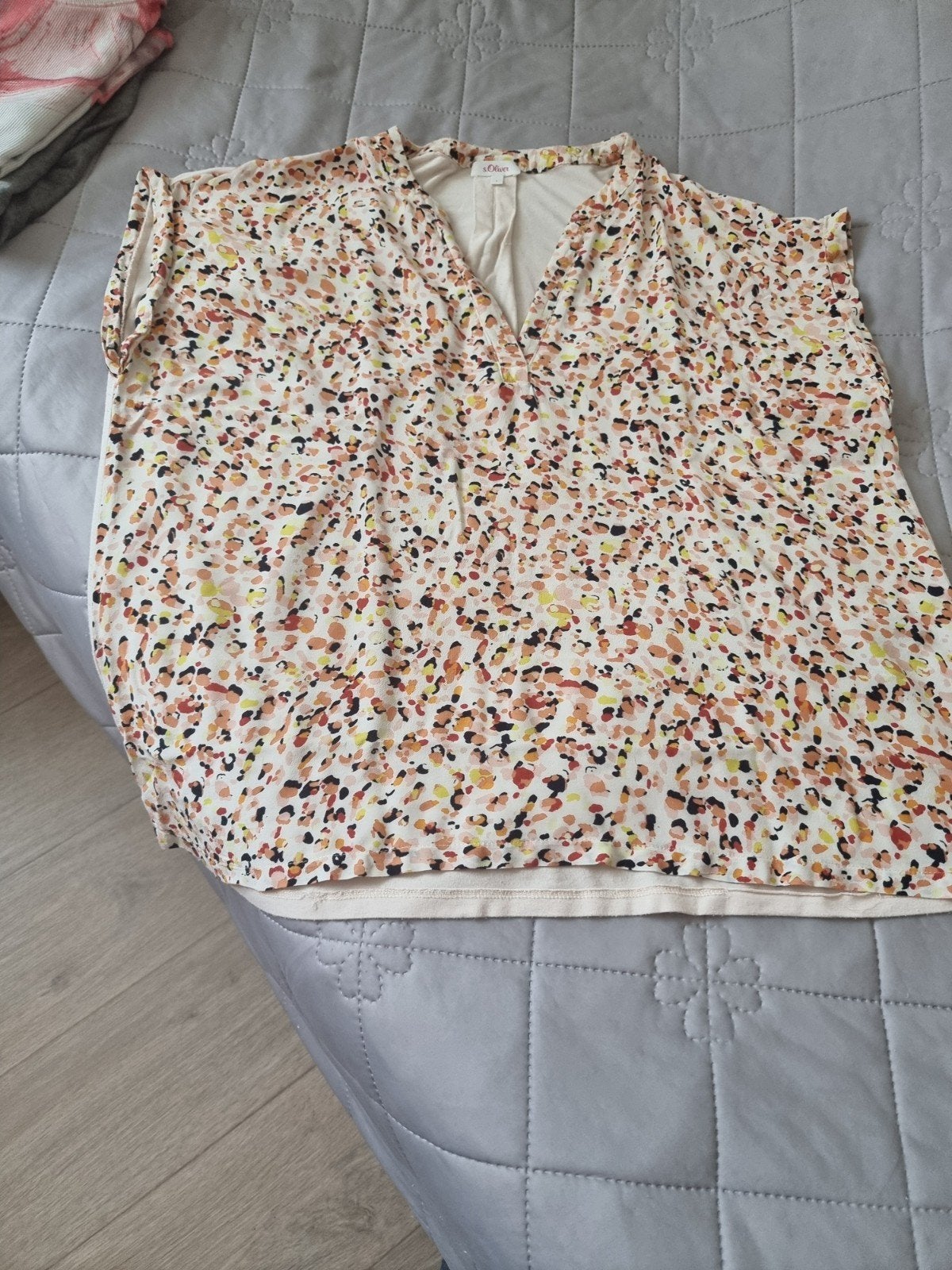 Nieuw 
Spijtig nooit gedragen wel 1x gewassen voor in de kas, Kleding | Dames, Blouses en Tunieken, S. Oliver, Ophalen of Verzenden