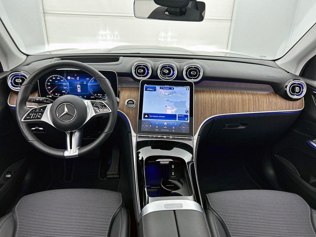 Mercedes-Benz GLC-Klasse 300 e 4MATIC SUV Luxury Line Panora, Argent ou Gris, Achat, Entreprise, 2000 kg