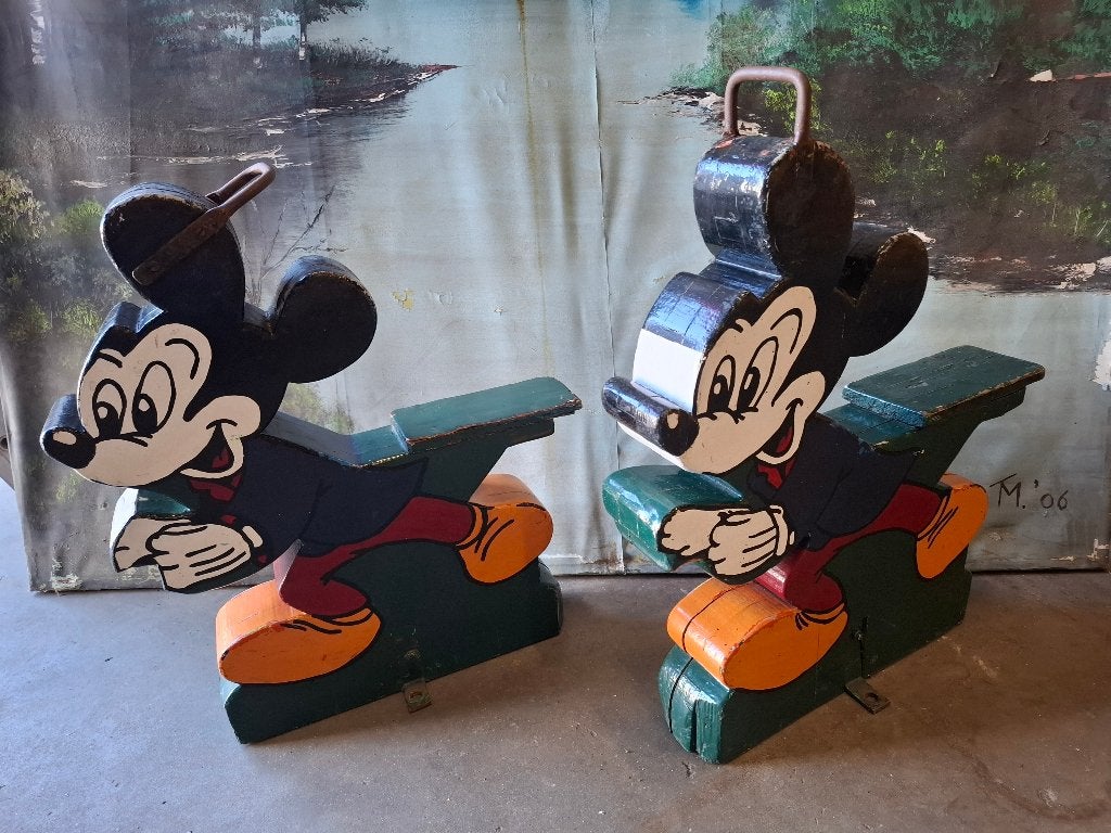 Mickey mouse blokvee Engelse antieke kermis attribuut, Ophalen
