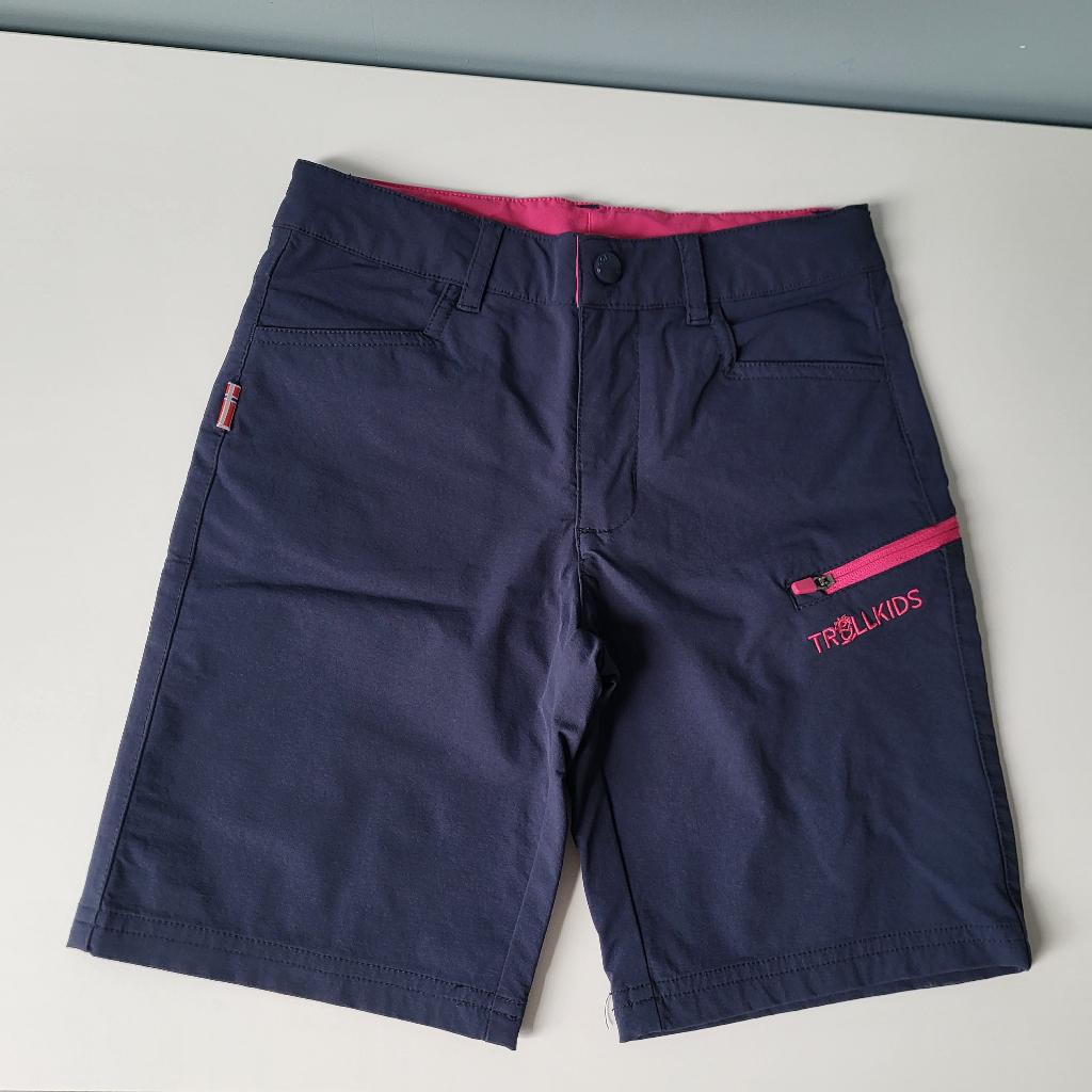 Wandelshort Trollkids maat 128, Jongen of Meisje, Trollkids, Zo goed als nieuw, Ophalen