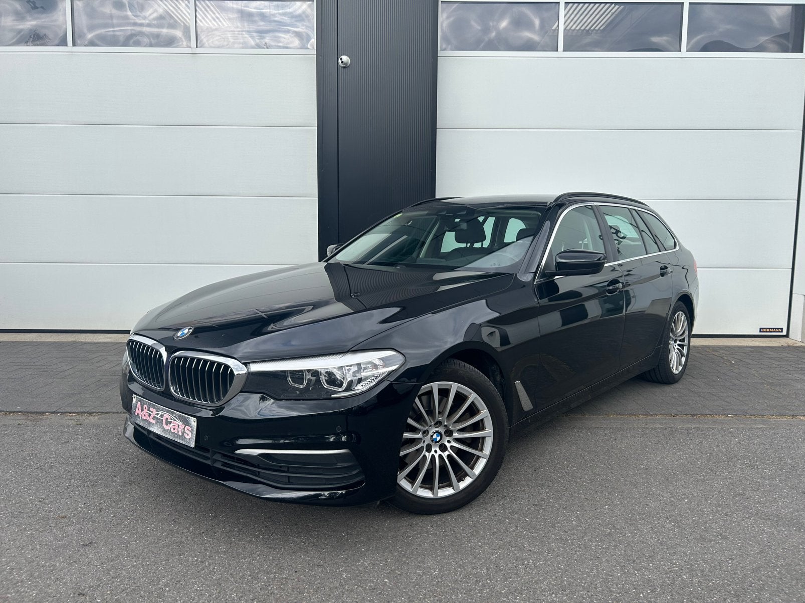 BMW 520d Touring / Automaat / Perfecte staat, Auto's, Automaat, Dealer onderhouden, Zwart, Leder