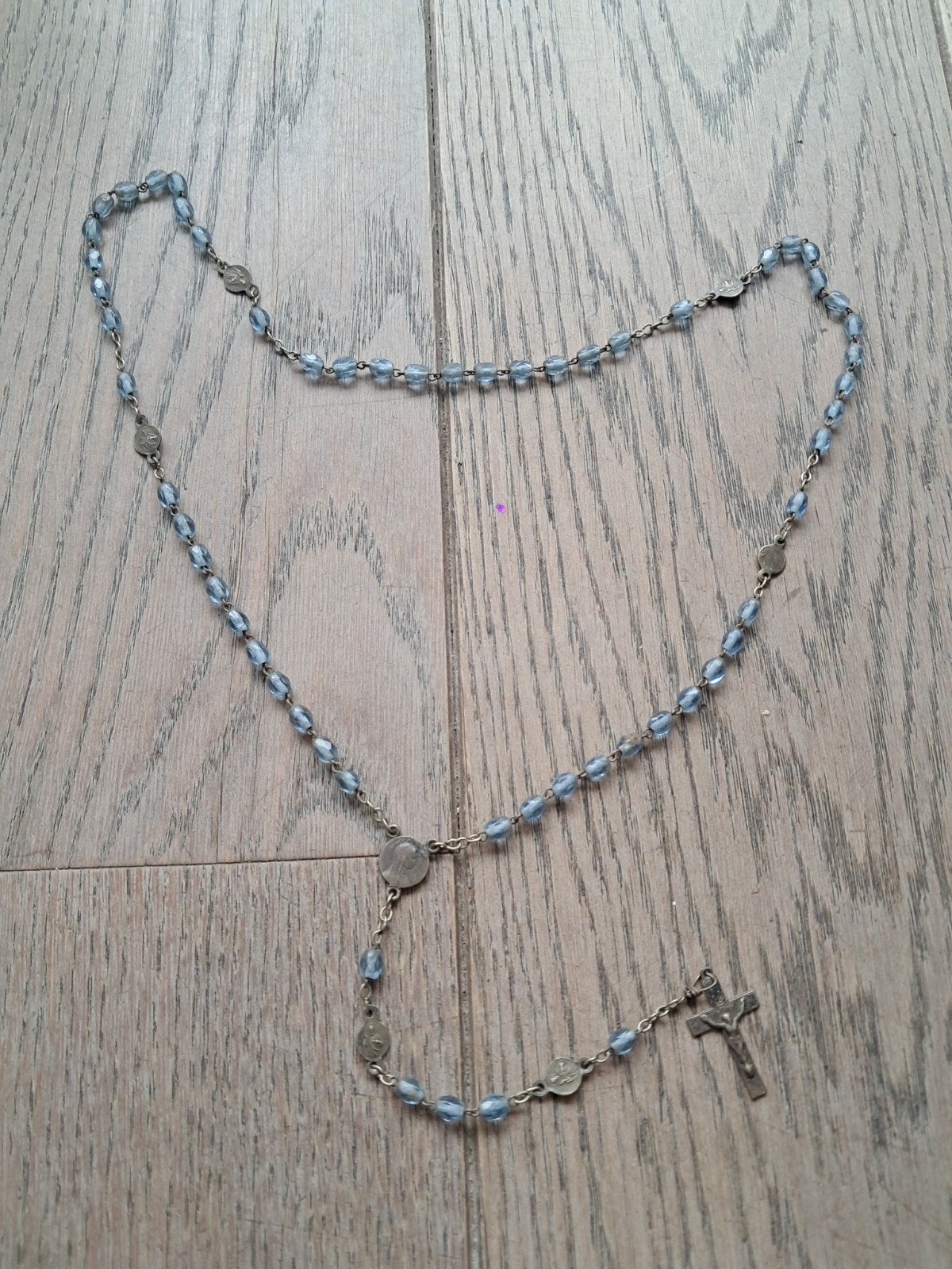Lichtblauwe, glasachtige, fijne paternoster, Verzamelen, Ophalen of Verzenden