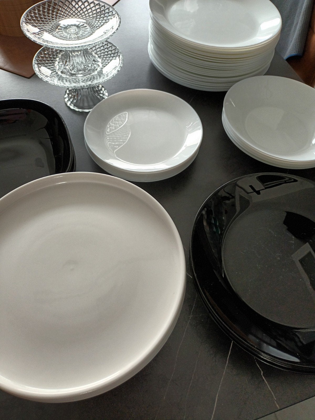 borden, Enlèvement, Assiettes(s)