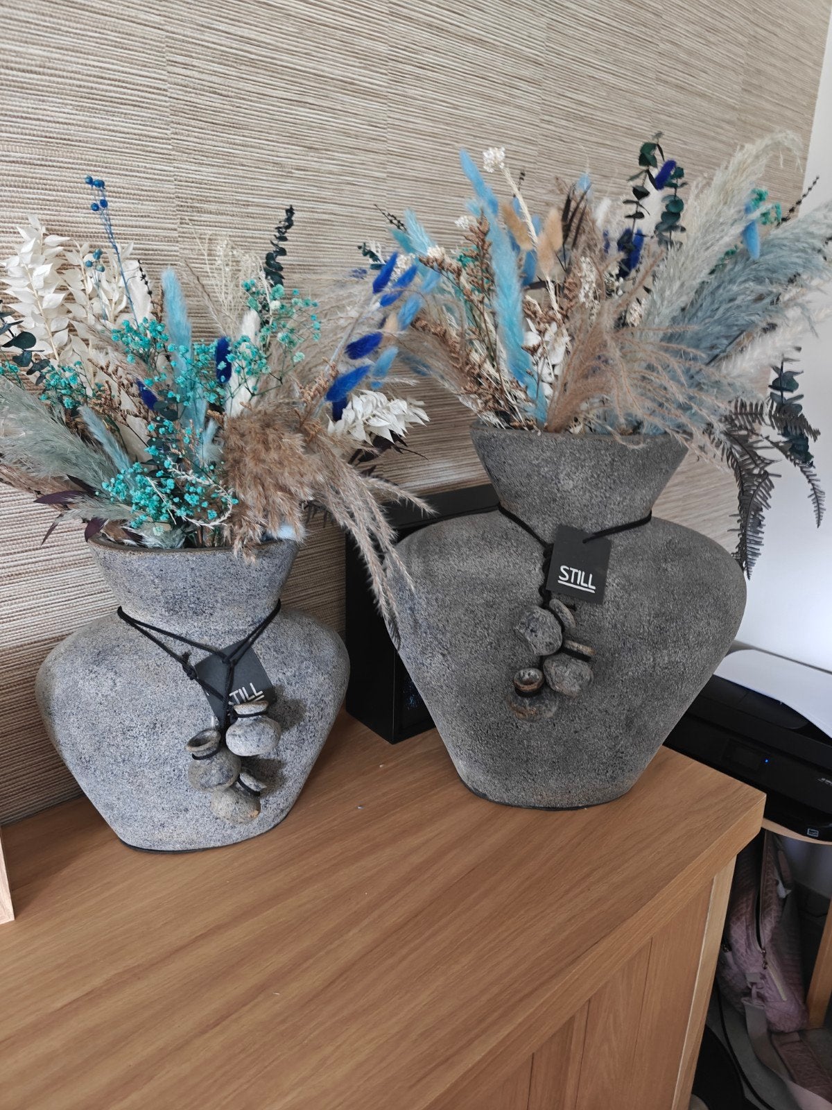 Set van 2 originele STILL design vazen in betonlook., Huis en Inrichting, Woonaccessoires | Vazen, Ophalen