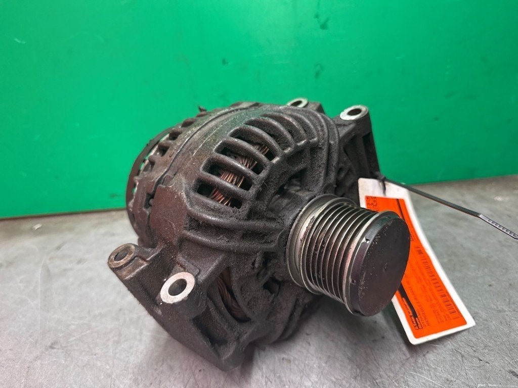 DYNAMO V-Snaar E Combi (S211) (|A2711541002|0124615028|), Robert Bosch AG, Gebruikt, Mercedes-Benz, Robert-Bosch-Allee 1
74232  Abstatt, DE