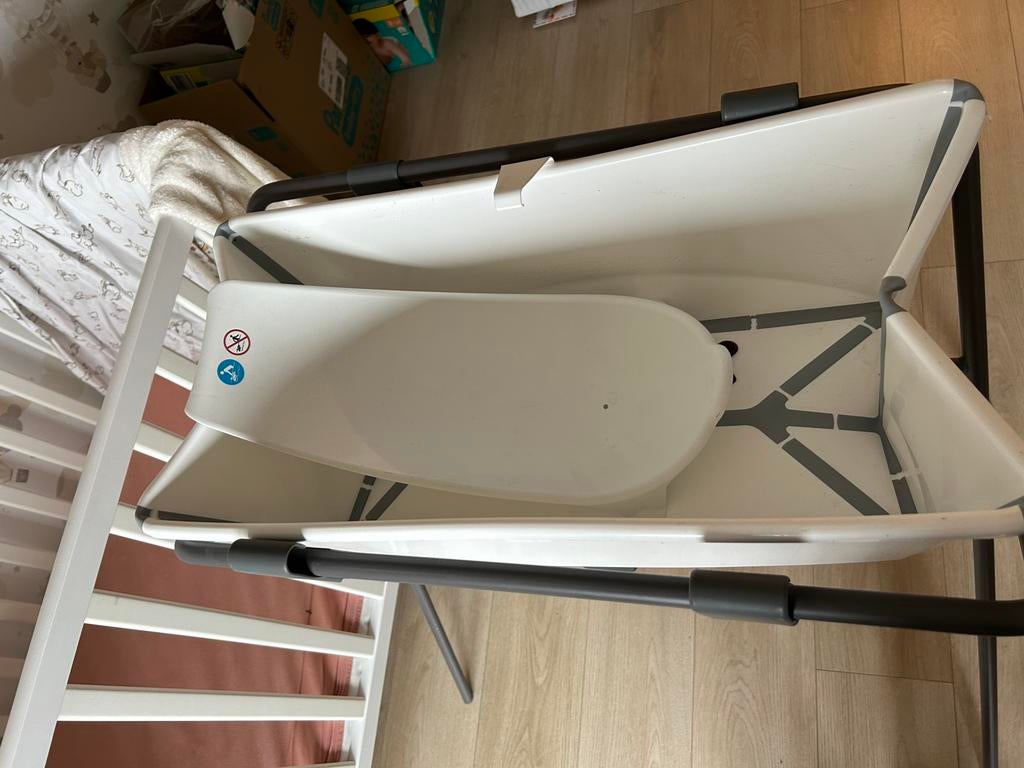 Opplooibaar badje met staander en schelp stokke, Kinderen en Baby's, Ophalen, Zo goed als nieuw, Badje