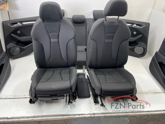 Audi A3 8V5 Sedan Interieur Stof Sport Verwarmbaar Compleet, Auto-onderdelen, Ophalen of Verzenden, Gebruikt