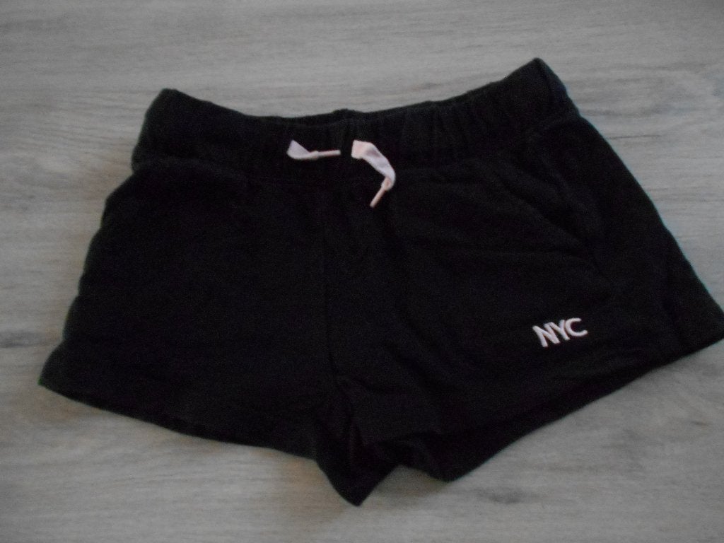 zwart short maat 146 h&m, Enfants & Bébés, Vêtements enfant | Taille 146, Enlèvement ou Envoi, H&M, Comme neuf, Vêtements de sport ou Maillots de bain