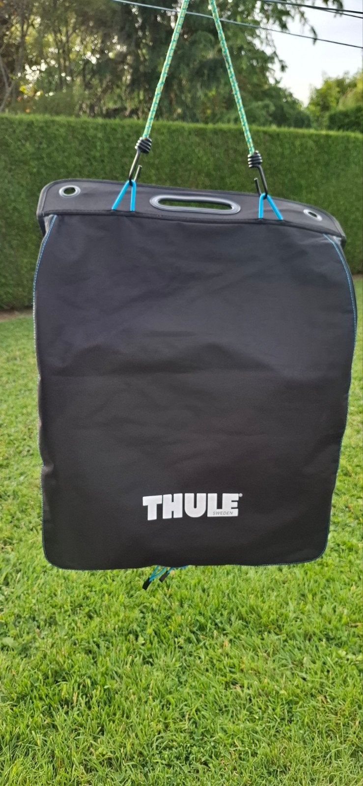 2 SACS DE RANGEMENTS THULE, Enlèvement ou Envoi