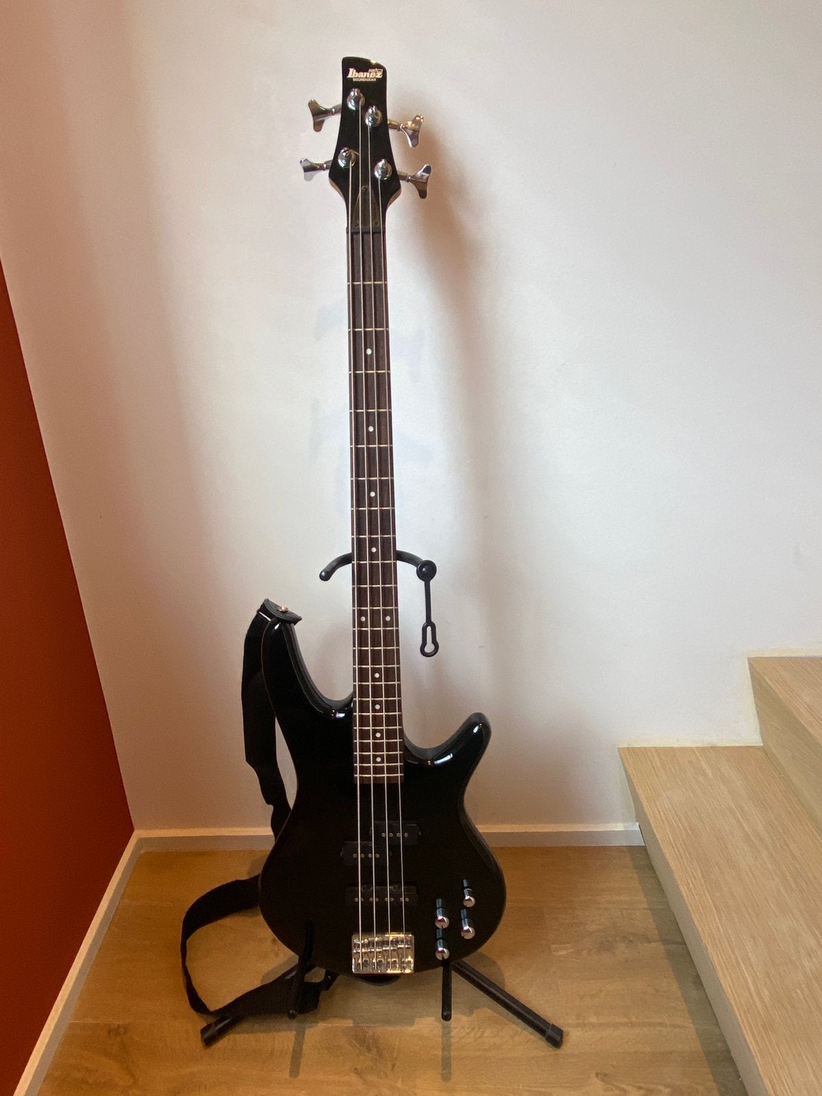 Ibanez GSR200, Musique & Instruments, Instruments à corde | Guitares | Basses, Enlèvement, Comme neuf, Électrique