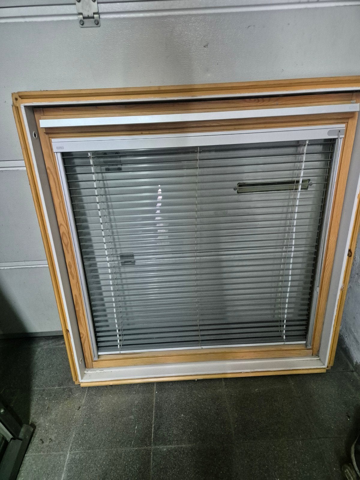Velux dakraam 114x118 compleet met gootstukken, Enlèvement