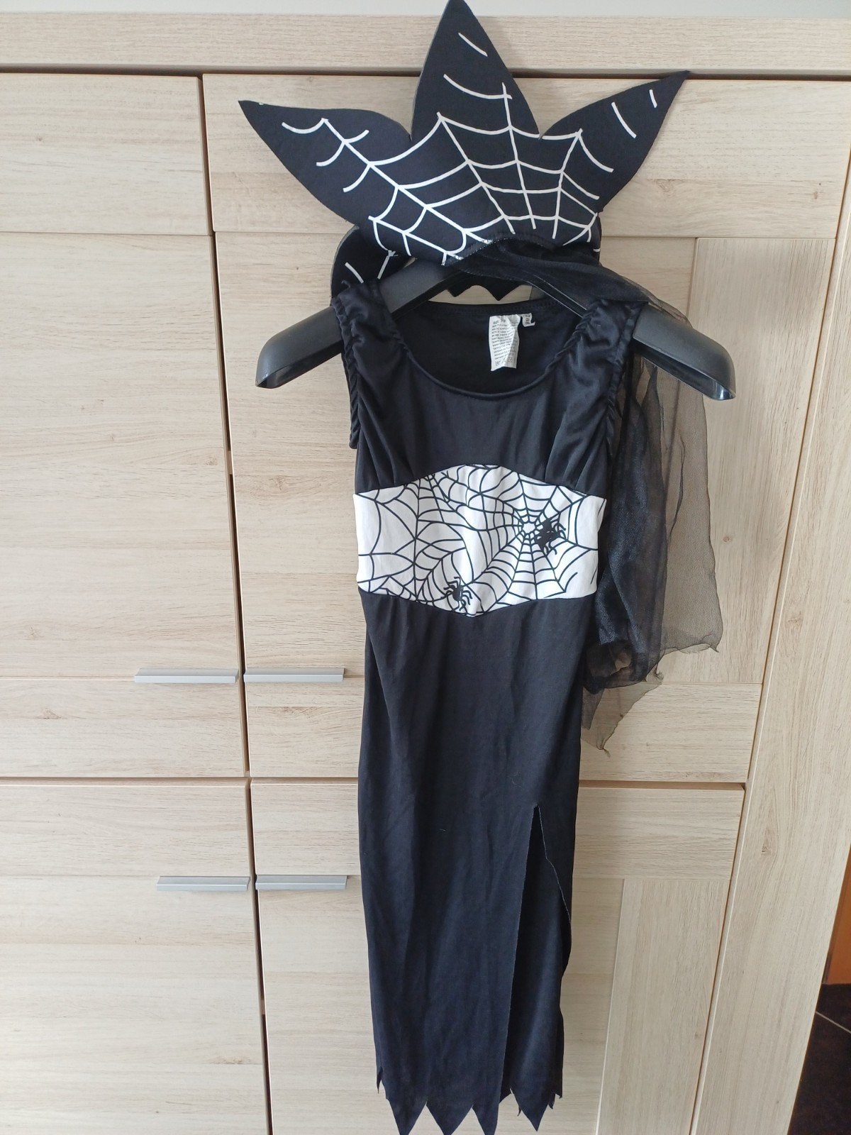 Halloween verkleedkledij, Ophalen
