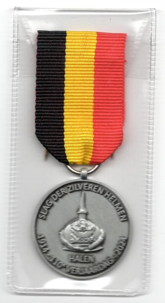 Medaille SLAG ZILVEREN HELMEN HALEN, Verzamelen, Verzenden, Landmacht, Lintje, Medaille of Wings