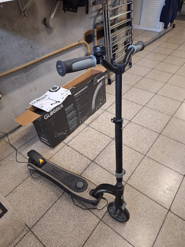 Step GLOBBER E10, Ophalen of Verzenden, Zo goed als nieuw, Elektrische step (E-scooter), Globber