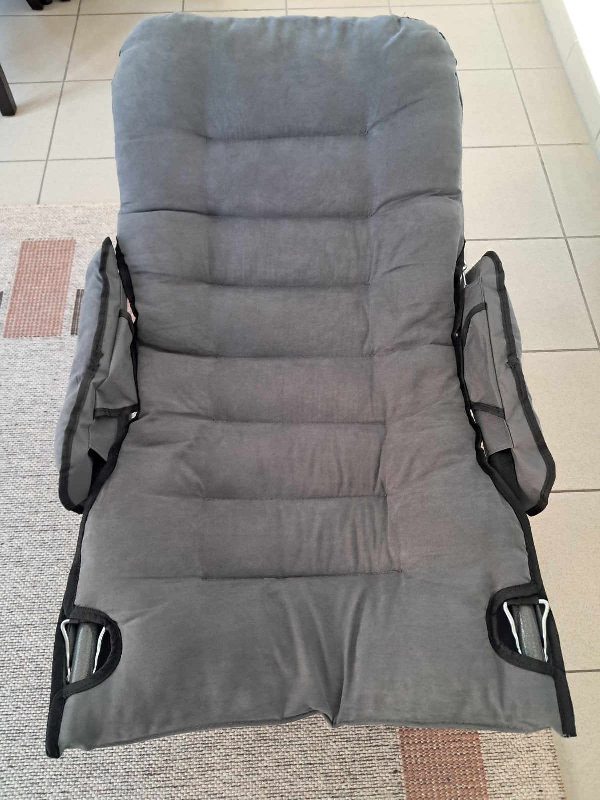 Stoel bed plooien voor thuis of terras. Nieuw, Ophalen