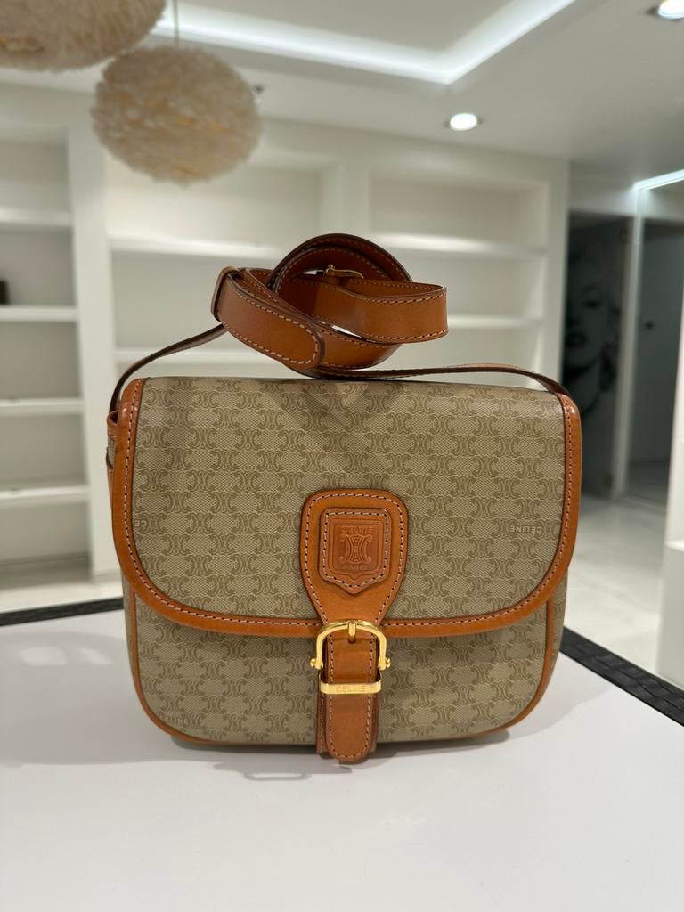 Celine crossbody handtas, Handtassen en Accessoires, Tassen | Damestassen, Ophalen, Zo goed als nieuw, Handtas