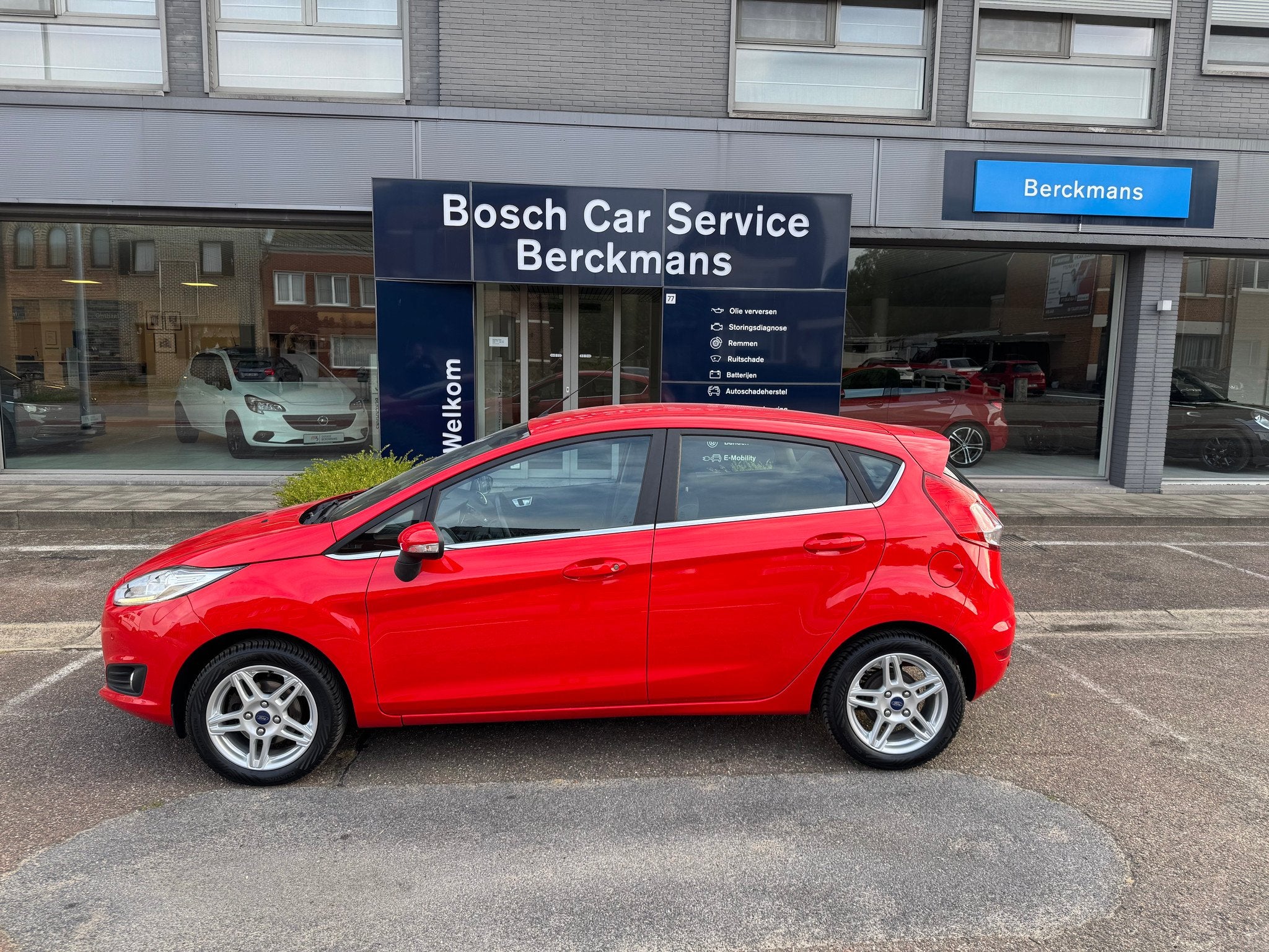 Ford Fiesta 5D 1.0 Benzine, Autos, Rouge, Achat, Entreprise, 5 places