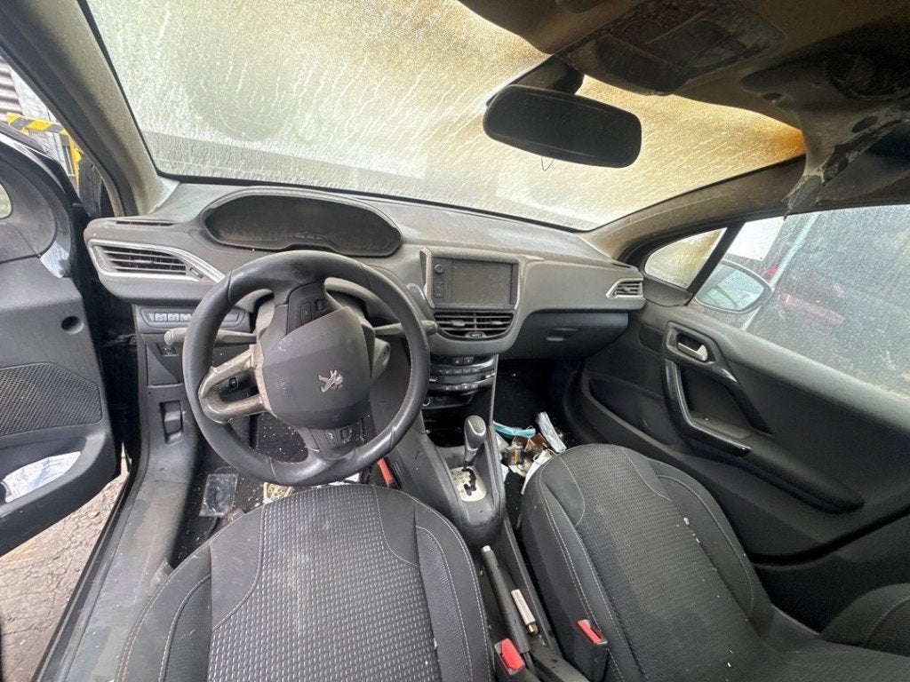 RADIO Peugeot 208 I (CA / CC / CK / CL) (01-2012/12-2019), Autos : Pièces & Accessoires, Kontakt-peugeot@peugeot.com, Utilisé