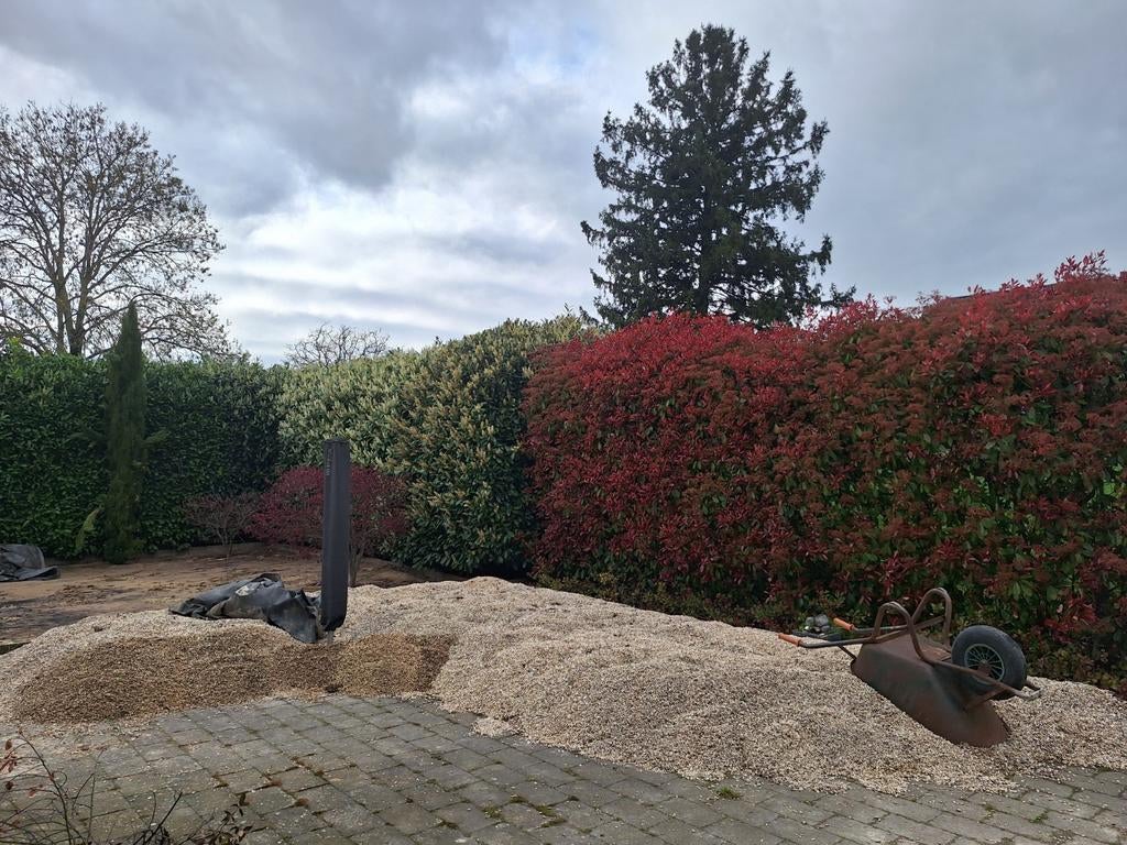 Gratis beige kiezeltjes voor 150m2, Ophalen