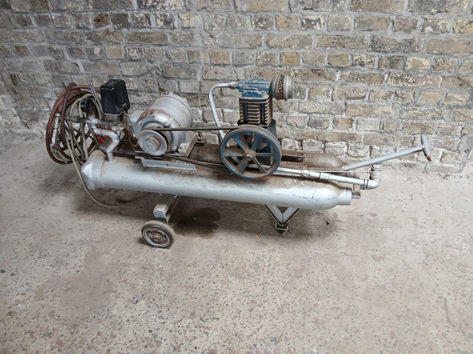 Compressor, Doe-het-zelf en Bouw, Compressors, Ophalen