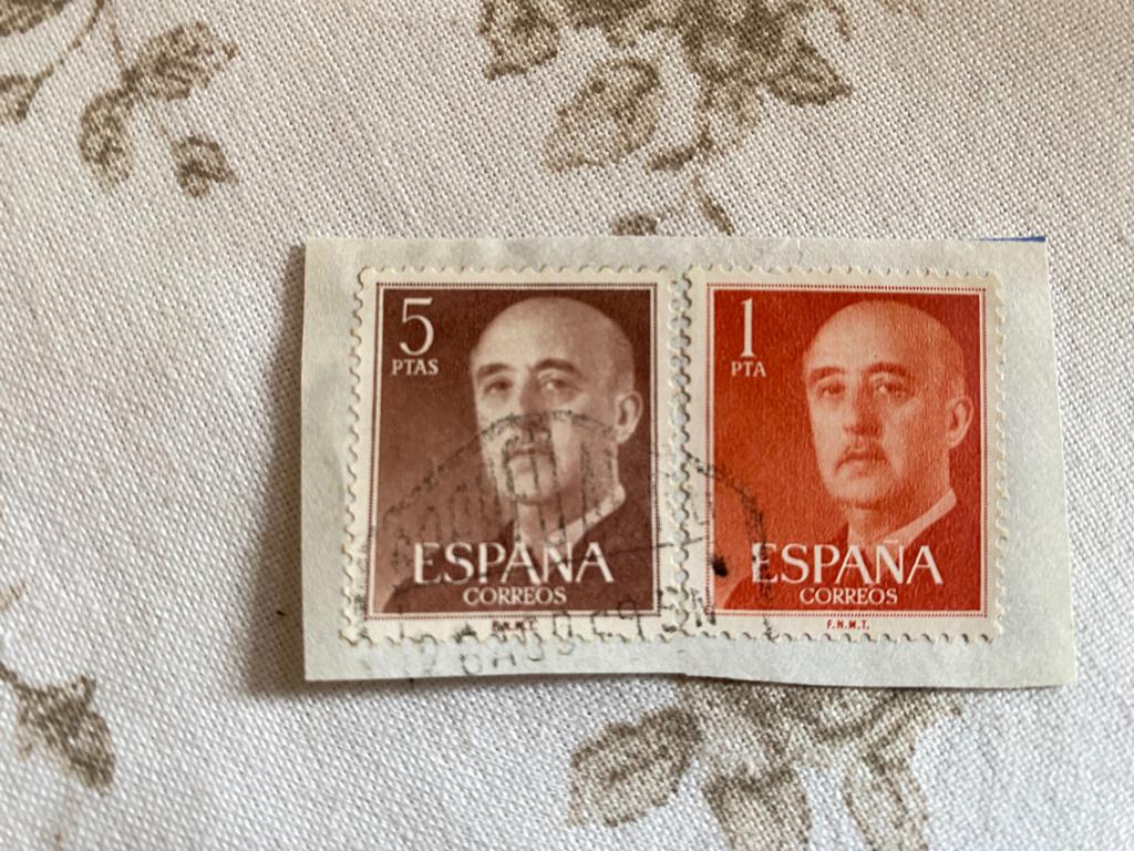 España postzegel 5 pesetas en 1 peseta Franco ZG st, Postzegels en Munten, Verzenden, België