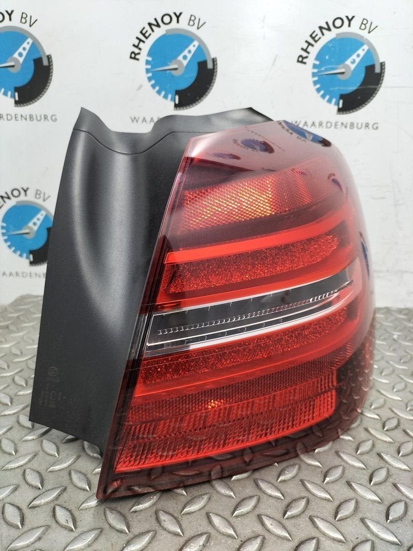 MERCEDES GLA CLASS 156 GLA200 Premium Plus  ACHTERLICHT R 15, Enlèvement ou Envoi, Utilisé, ARN reconnu