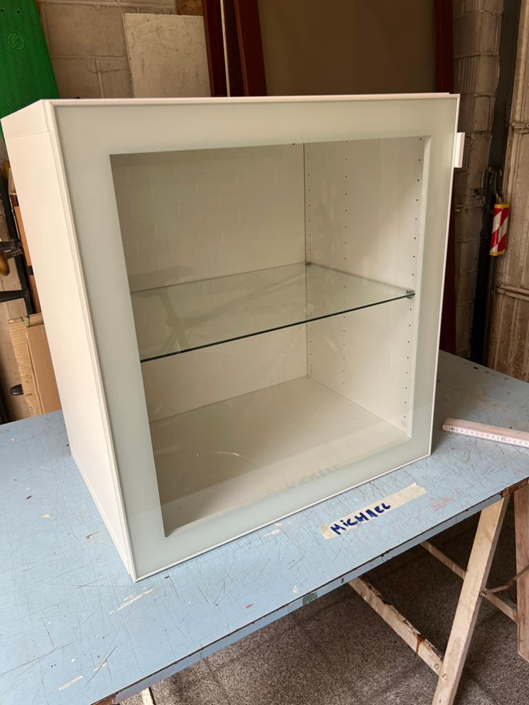 Ikea besta, Ophalen, Zo goed als nieuw