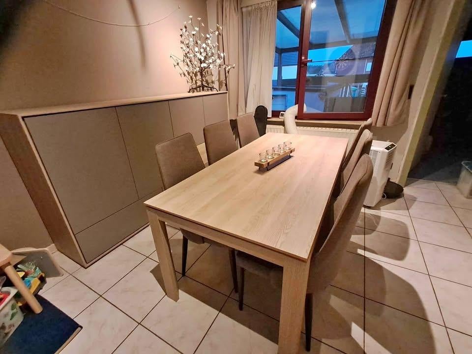 Dressoir met bijhorende eettafel, Huis en Inrichting, Ophalen, Overige materialen, Met deur(en), Landelijk - modern