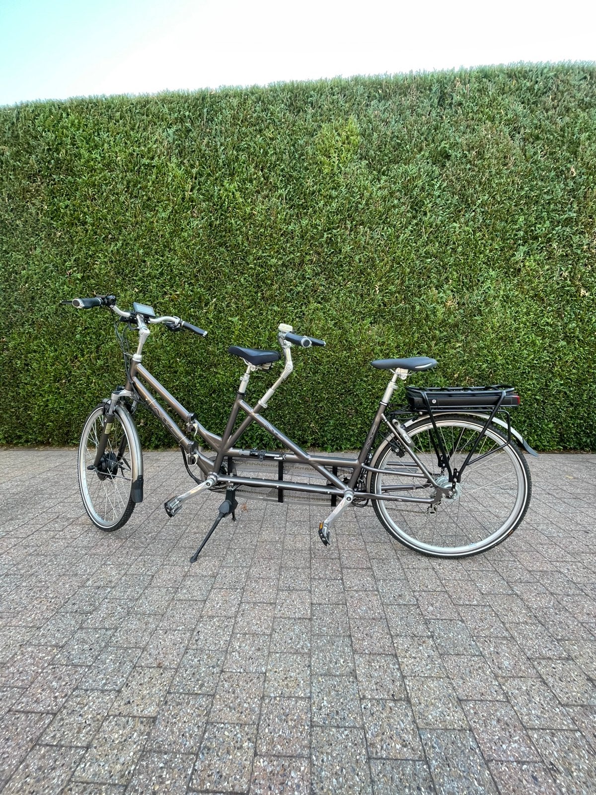 Elektrische tandem, Fietsen en Brommers, Fietsen | Tandems, Ophalen, Zo goed als nieuw