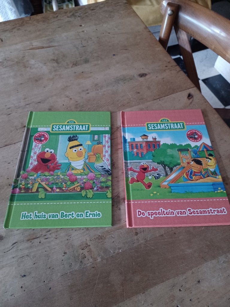 Boekjes SESAMSTRAAT aan 3 euro per stuk, Boeken, Kinderboeken | Kleuters, Ophalen of Verzenden