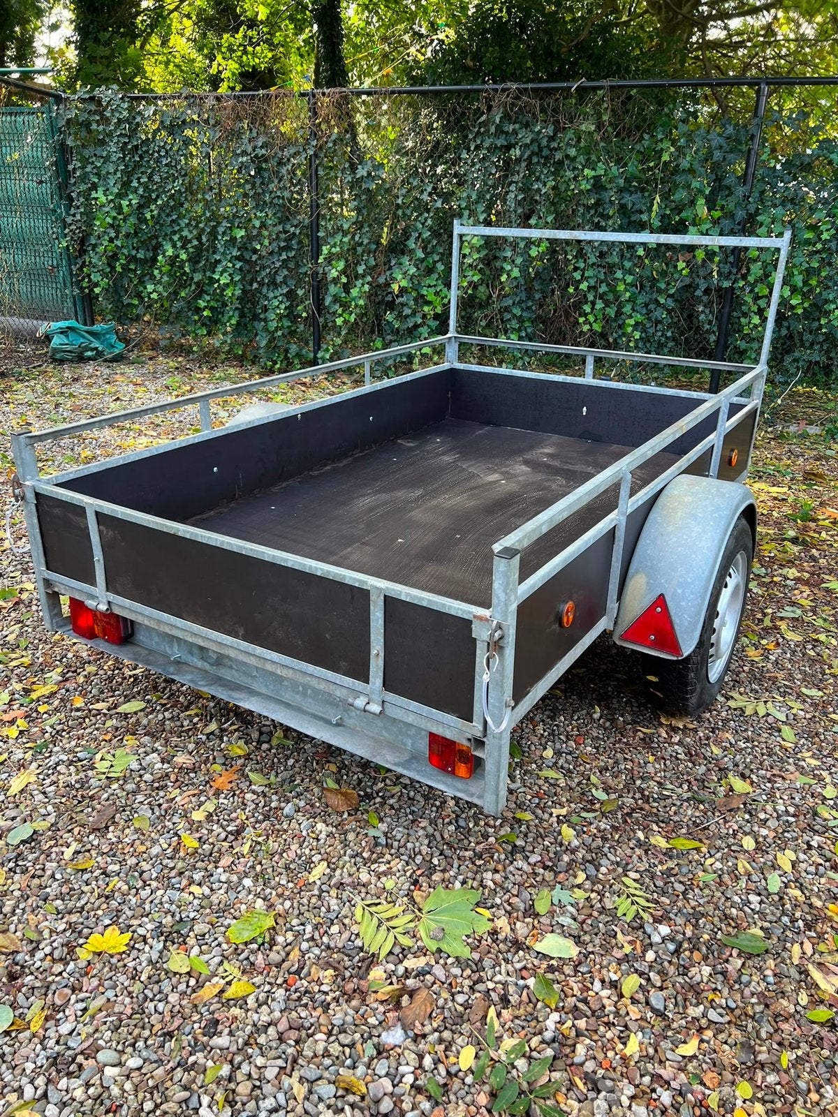 Remorque robuste à un essieu de 750 kg entièrement rénovée, Enlèvement, Comme neuf