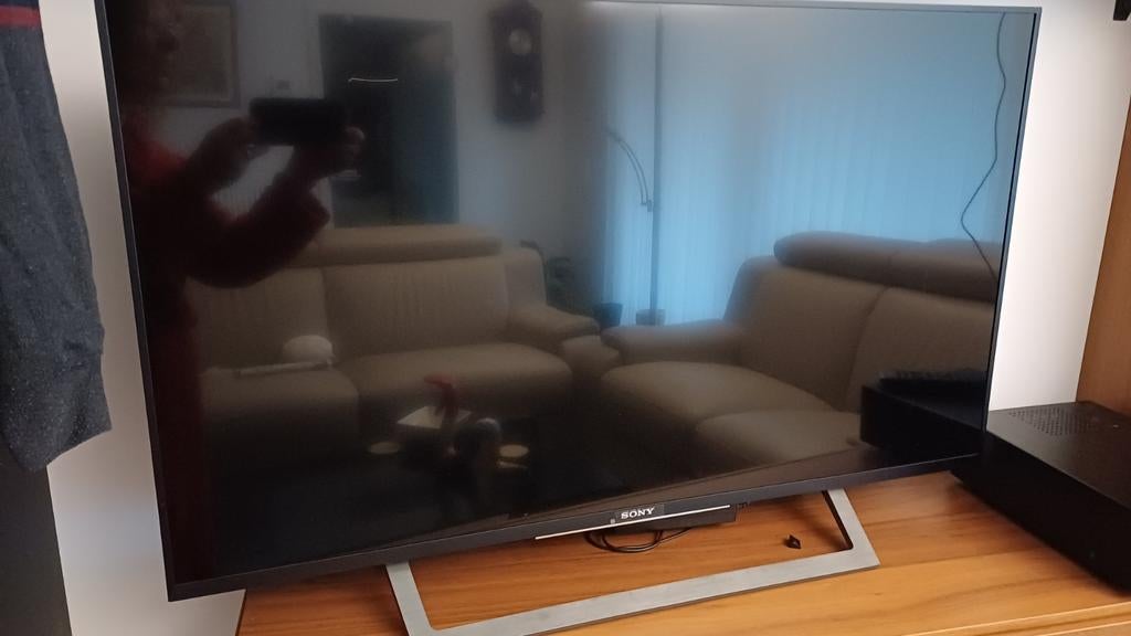 TV Sony diamètre 110 cm + pied, Sony