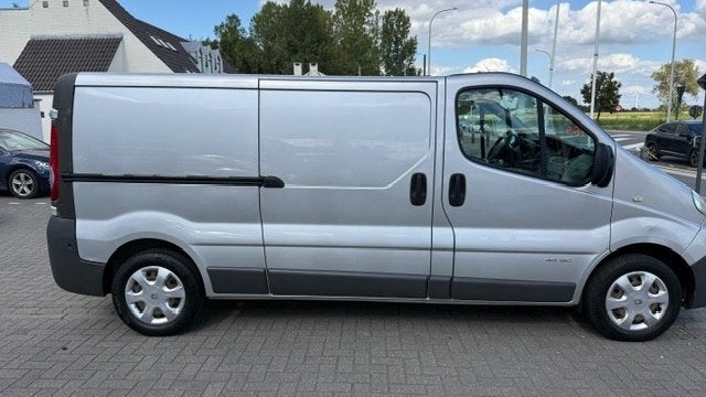 Renault Trafic Diesel AUTOMAAT 3ZITS AIRCO 1EIG TOP STAAT!, Argent ou Gris, Achat, 2500 cm³, Entreprise