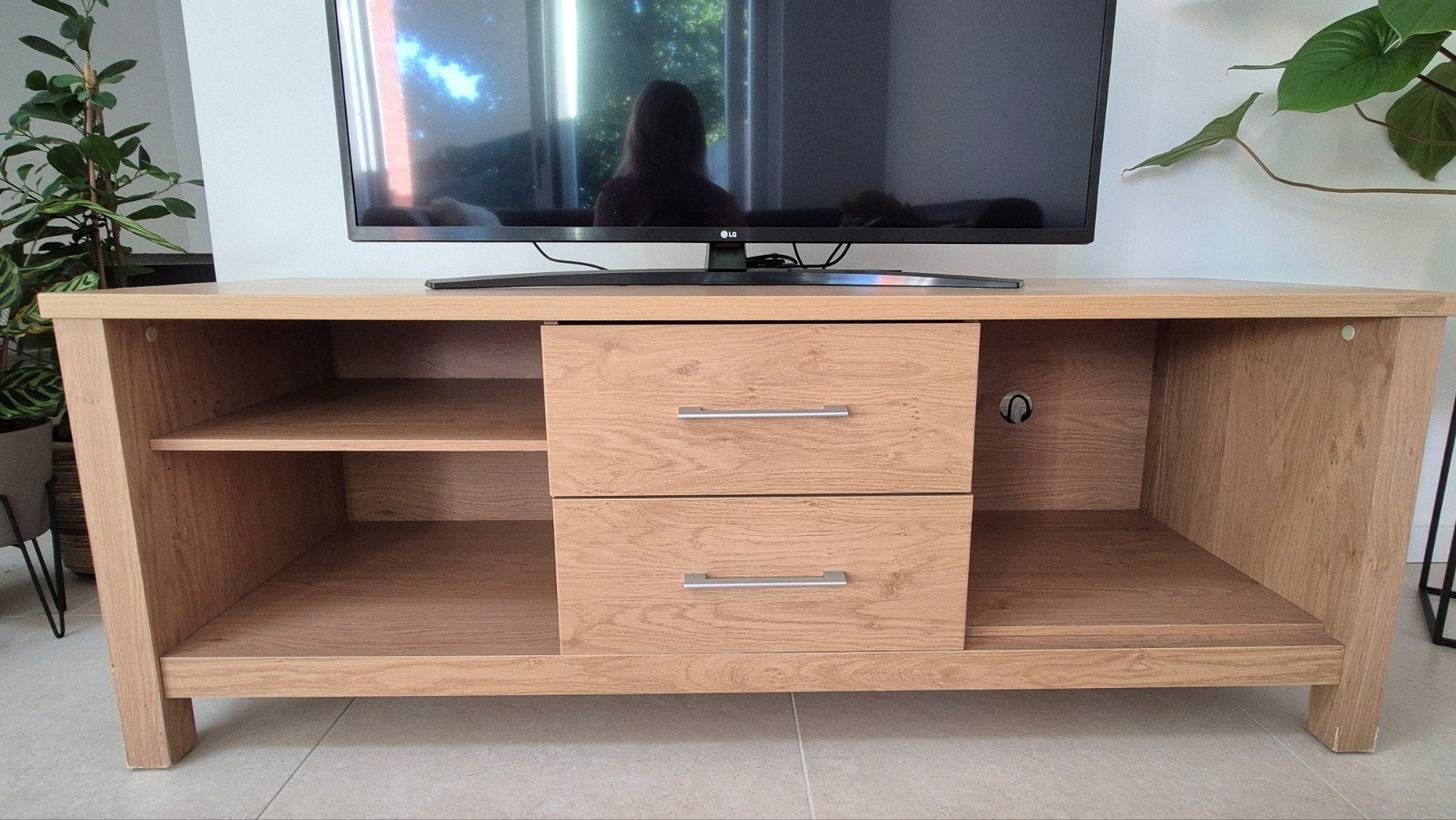 Tafel, tv meubel en salontafel, Huis en Inrichting, Ophalen