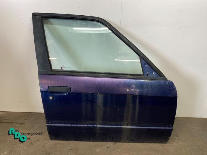Portier 4Deurs rechts-voor van een BMW 3-Serie (3-Serie 82-), Gebruikt, -, Deur, -